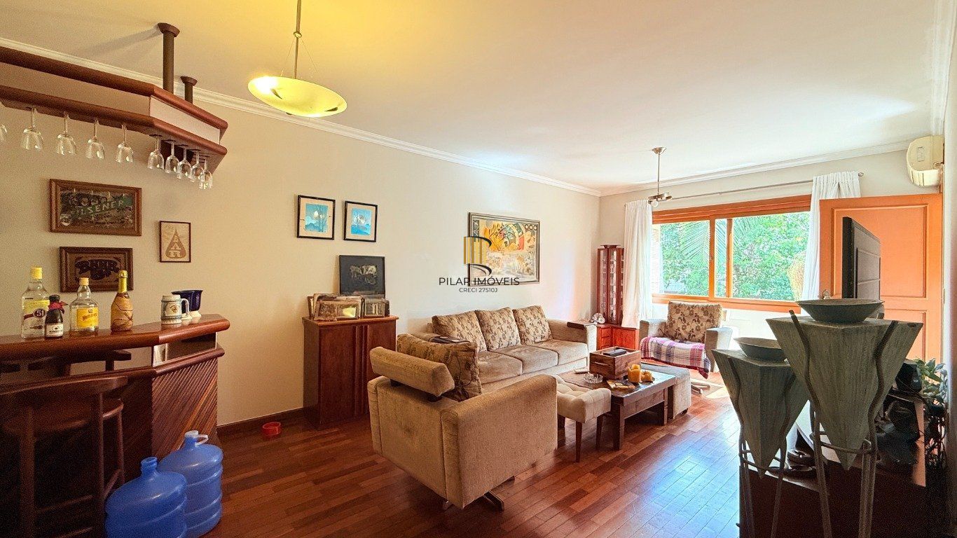 Apartamento com 3 dormitórios, 1 suíte e 268m² à venda em Higienópolis.