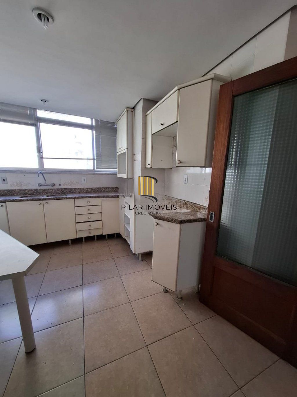 Apartamento de 4 dormitórios bairro Independência