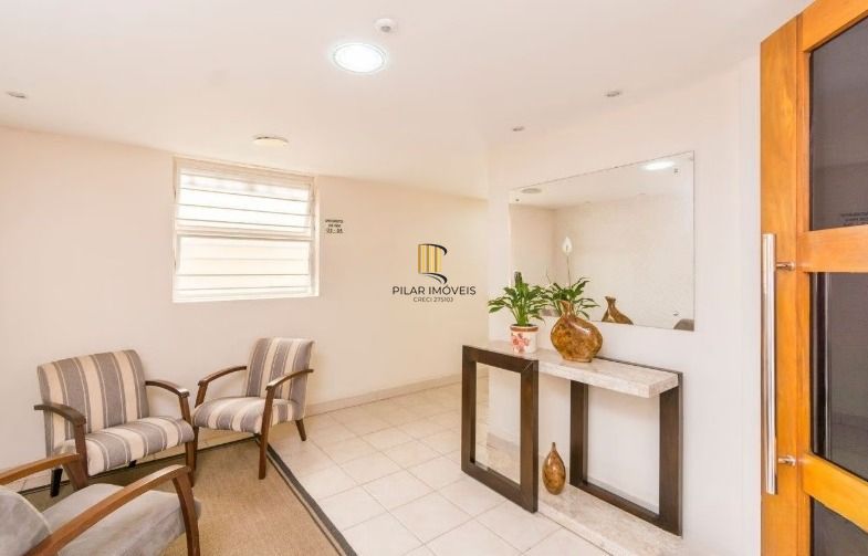 Apartamento de 2 quartos, 1 vaga no bairro Menino Deus