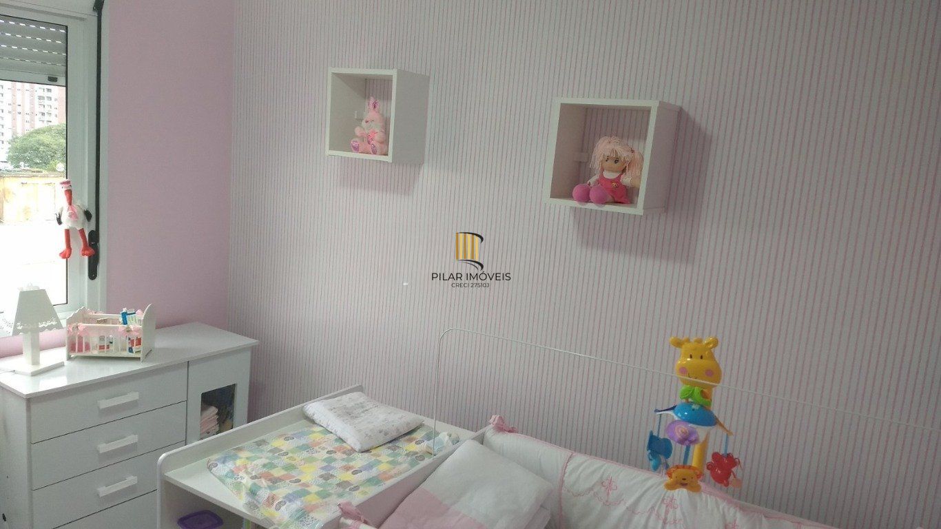 Apartamento com 3 quartos, vaga de garagem e elevador No Bairro Morro Santana