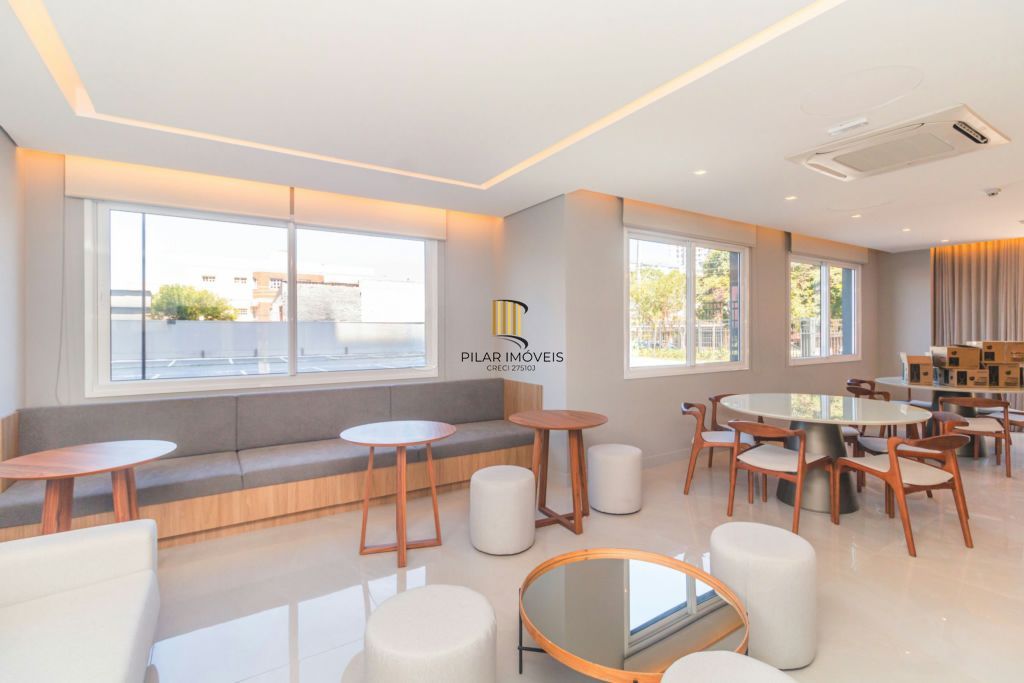 Apartamento com Elevador, Piscina, 1 Quarto no Bairro Partenon.