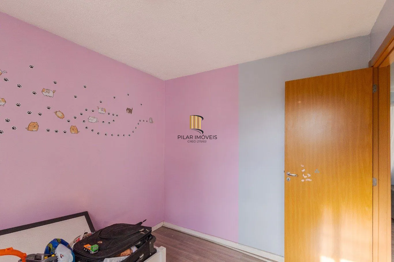 Apartamento de 2 dormitórios e 1 vaga de garagem em Canoas.