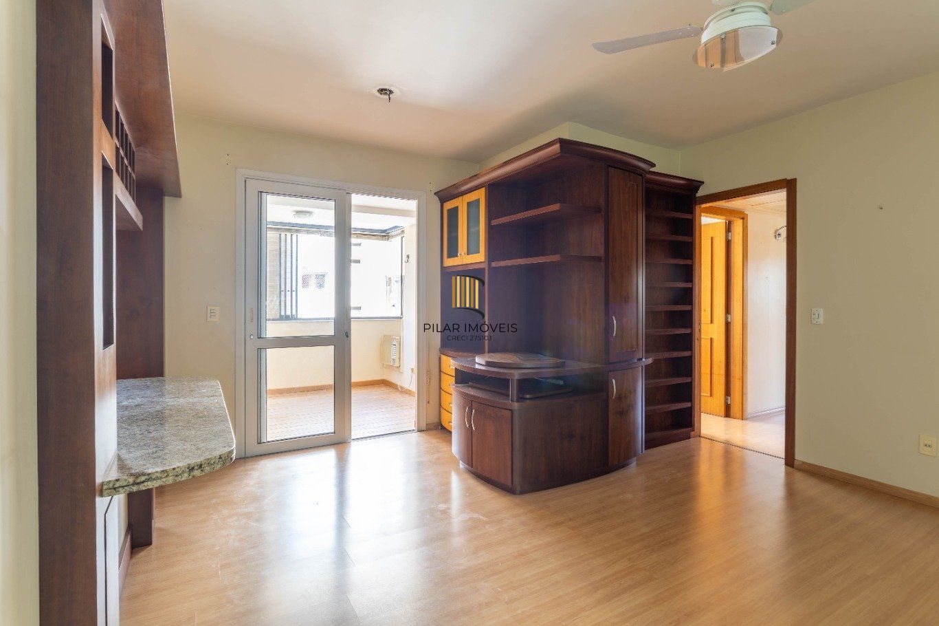 Apartamento com 3 Quartos, 1 suite e 1 vaga à Venda no bairro Tristeza.