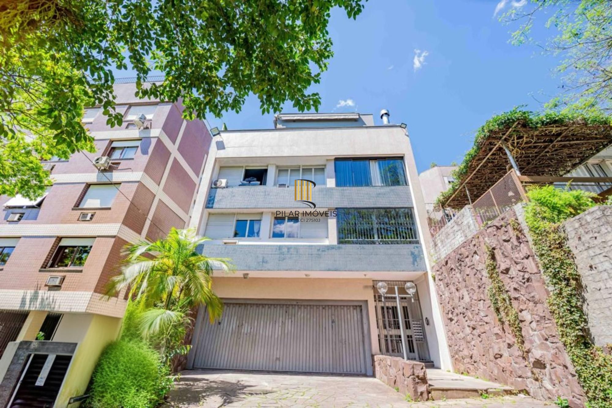 Apartamento garden com 2 quartos e 110m² à venda em Mont'serrat,