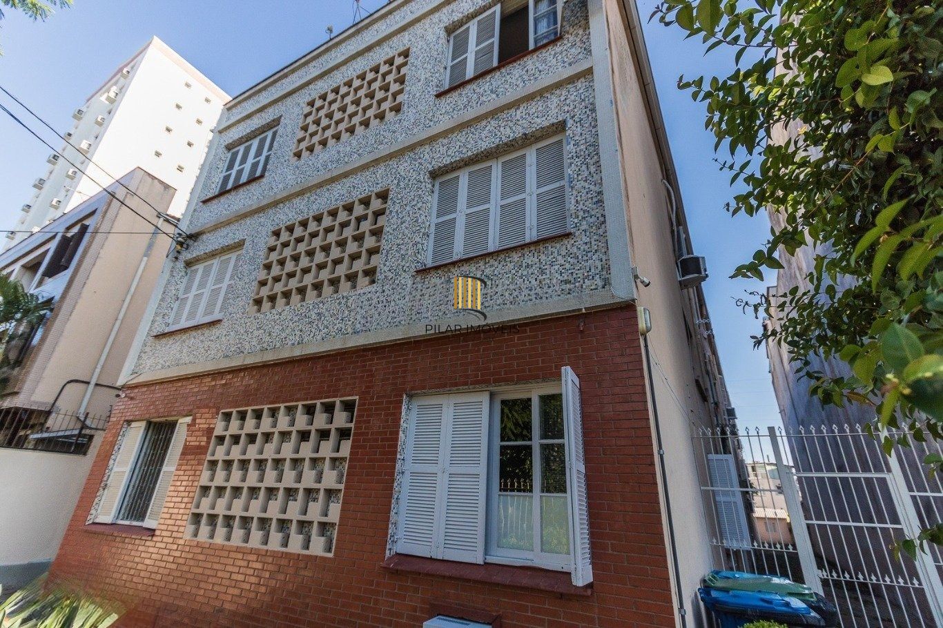 Apartamento JK à venda com 1 Dormitorio  no Bairro Menino Deus - Pilar Imóveis