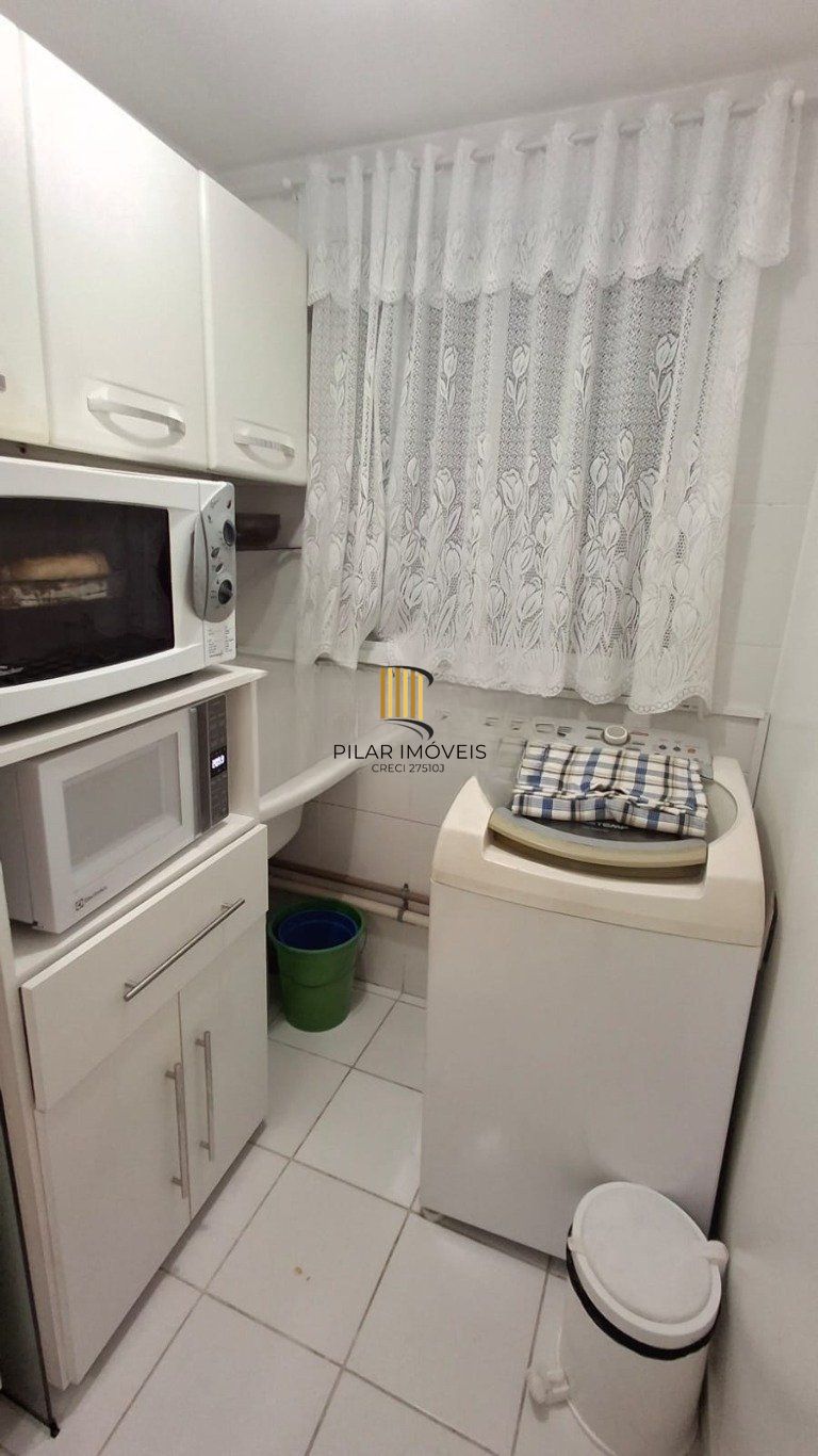 Apartamento com 2 quartos, 1 vaga e elevador no Bairro Vila Ipiranga.