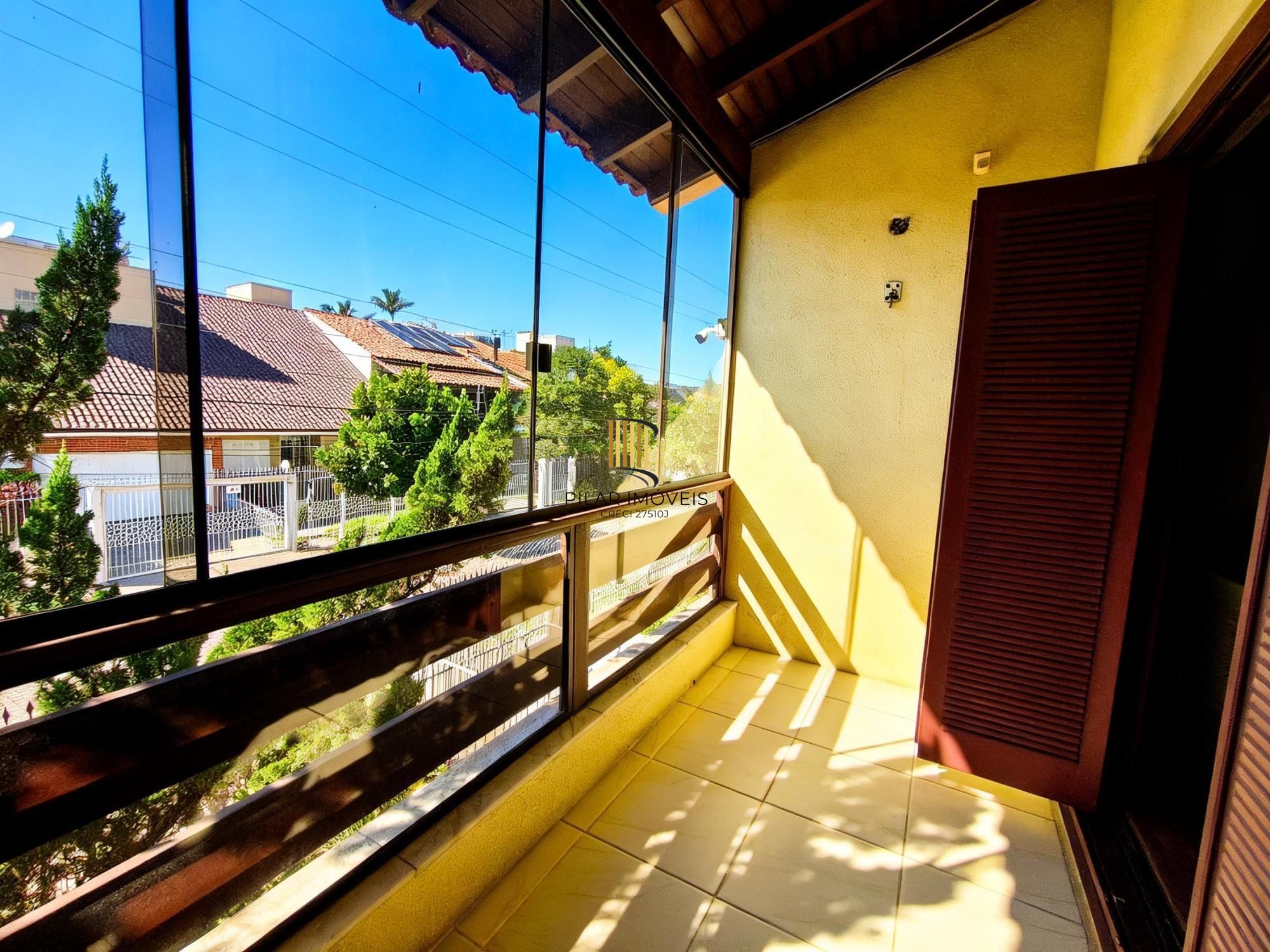 Casa com 4 quartos, piscina, vaga, churrasqueira e Sacada no bairro Jardim Itu