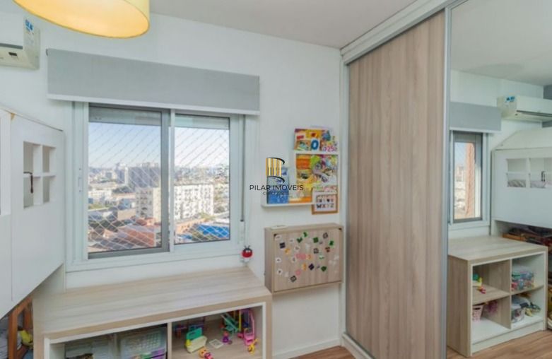 Apartamento de 3 quartos, suíte, elevador e 1 vaga no bairro Azenha