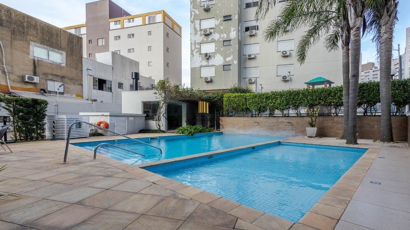 Apartamento de 2 quartos, elevador e 1 vaga de garagem em Canoas.