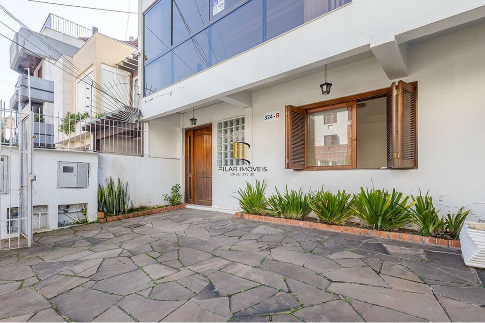 Casa com 4 quartos, 7 vagas e pátio no Bairro Higienópolis