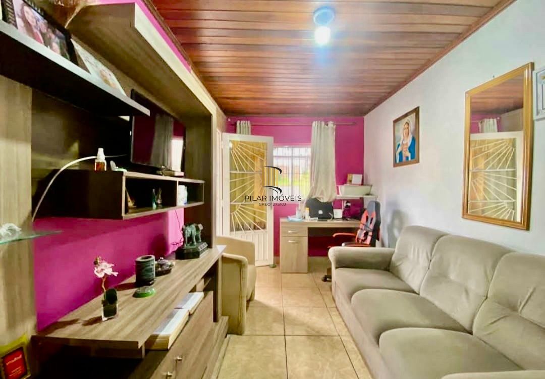 Casa com pátio 144m2 2 quartos com vaga Bairro Passo das Pedras Porto Alegre - Pilar Imóveis