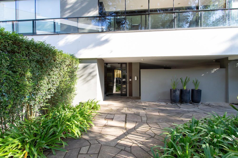 Apartamento semi mobiliado de 3 dormitórios no bairro Pedra Redonda