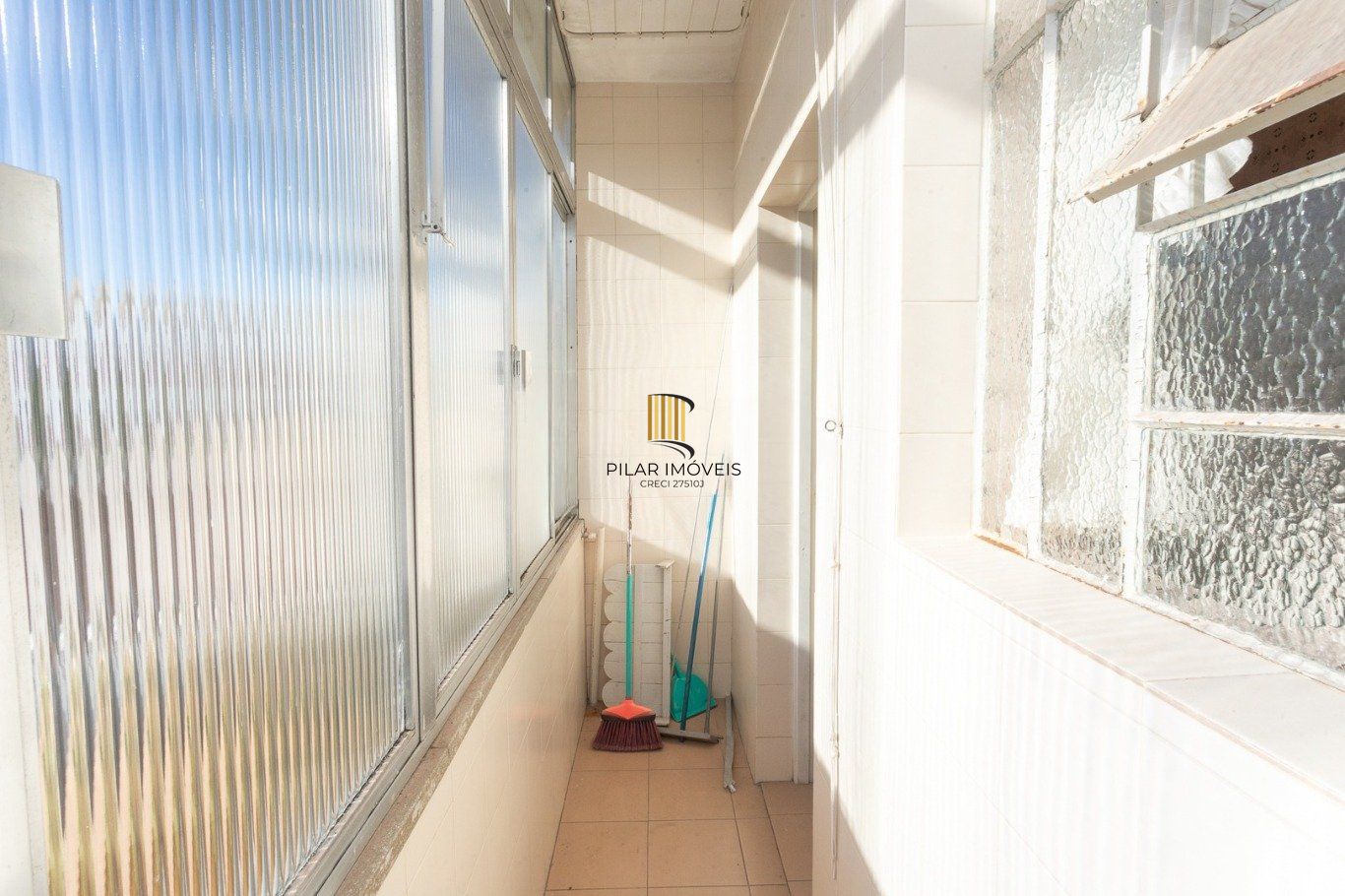Apartamento de 2 dormitórios no bairro Jardim Lindóia