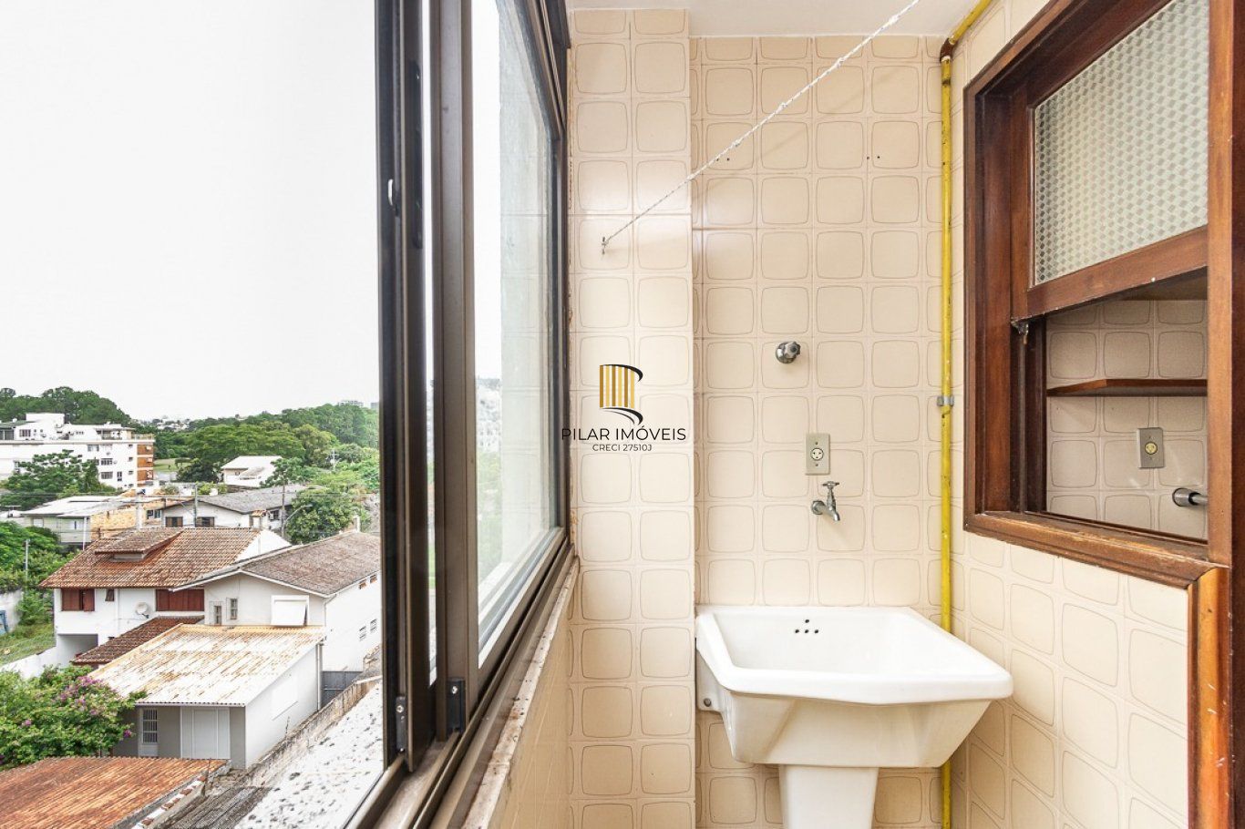 Apartamento com 2 dormitórios e 64m² à venda no Bairro Passo da Areia
