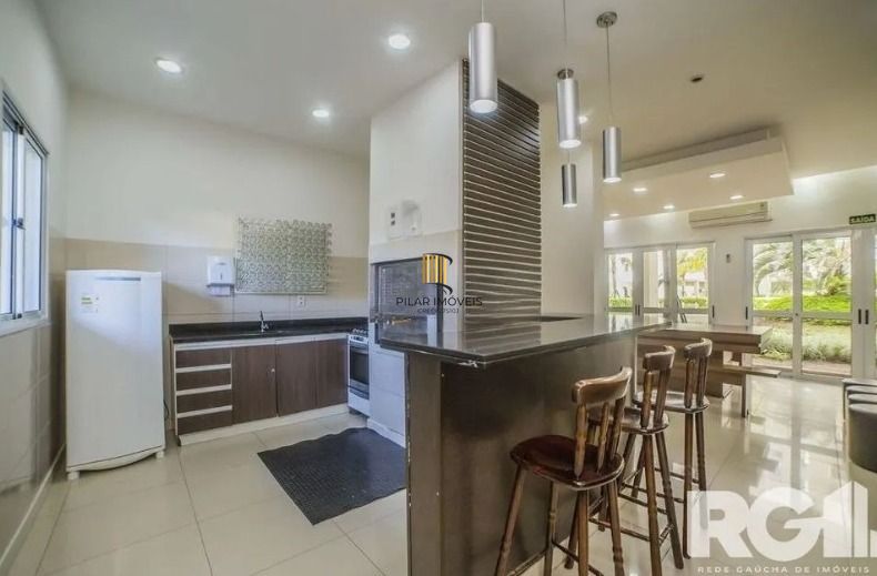 Apartamento de 3 quartos,suíte,elevador e 1 vaga no bairro Vila Ipiranga.