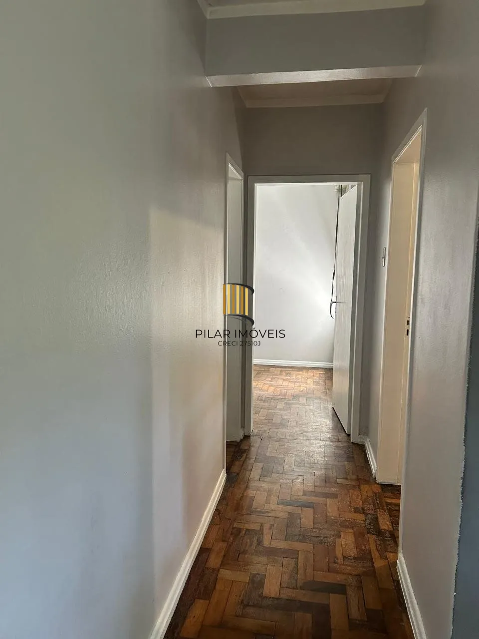 Apartamento 2 Dormitórios com Vaga no Sarandi