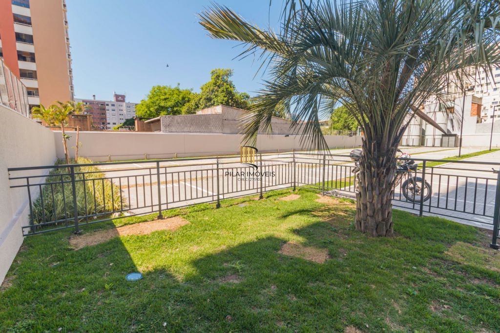 Apartamento com Elevador, Piscina, 1 Quarto no Bairro Partenon.