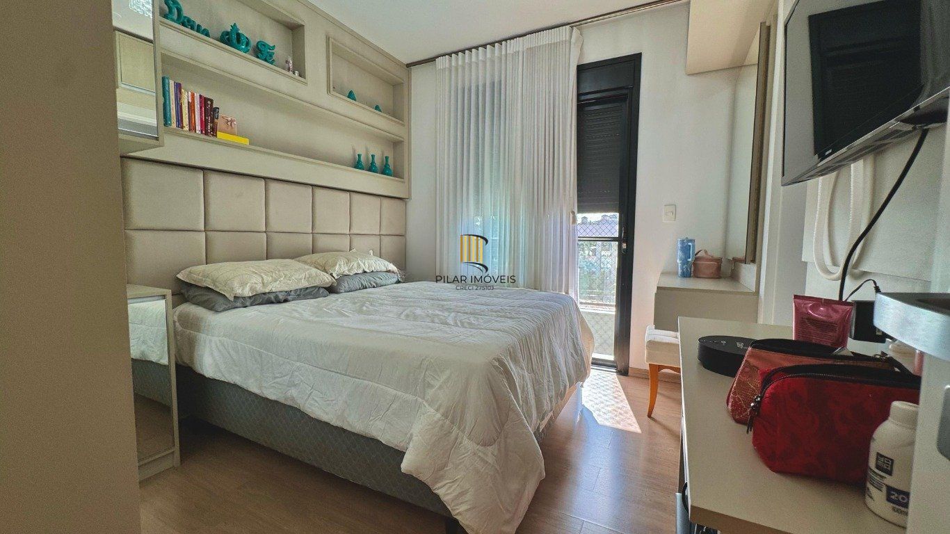 Apartamento semi mobiliado de 3 dormitórios no bairro Pedra Redonda