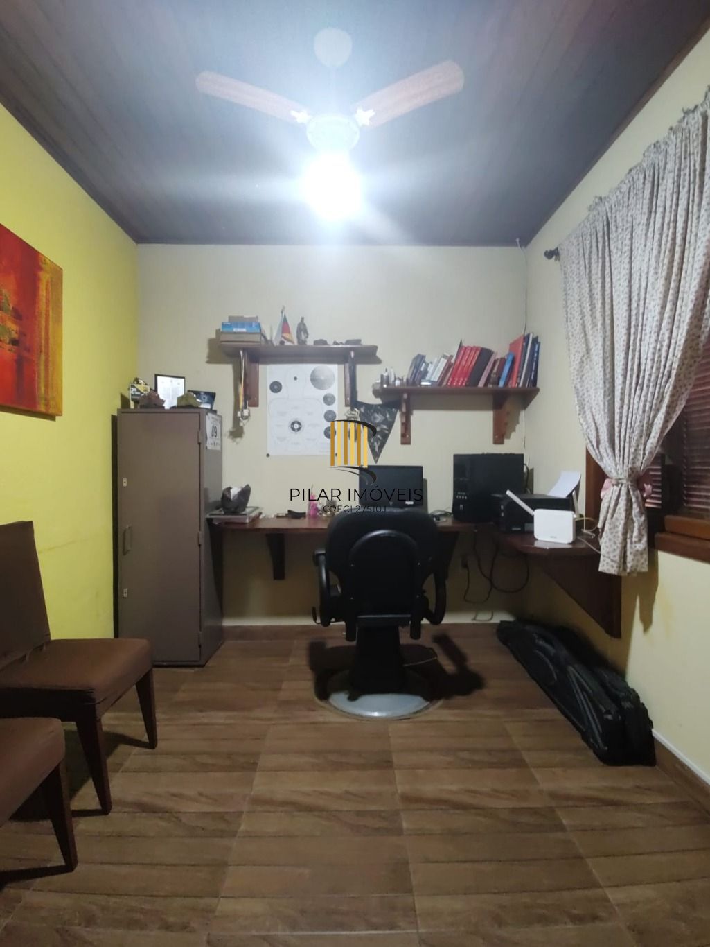 Casa de 3 dormitórios e 2 vagas de garagem em Cachoerinha.