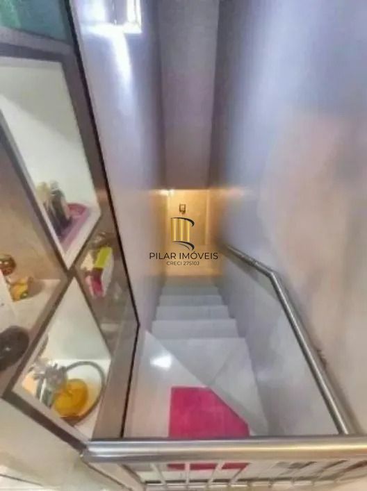 Casa 3 dormitórios no bairro Mário Quintana