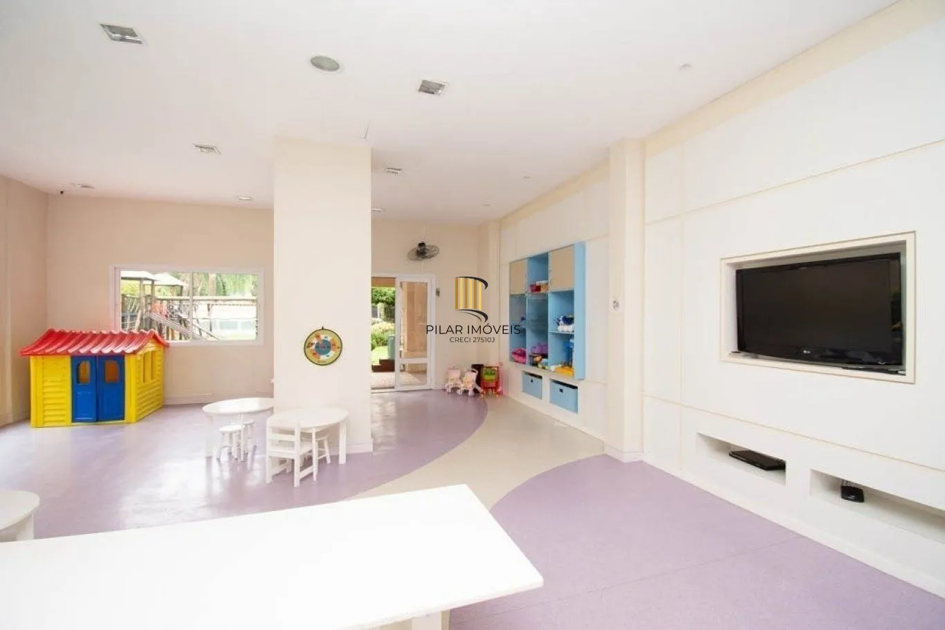 Apartamento de 2 dormitórios, 1 suíte, 2 vagas e 94m² no Jardim Europa.