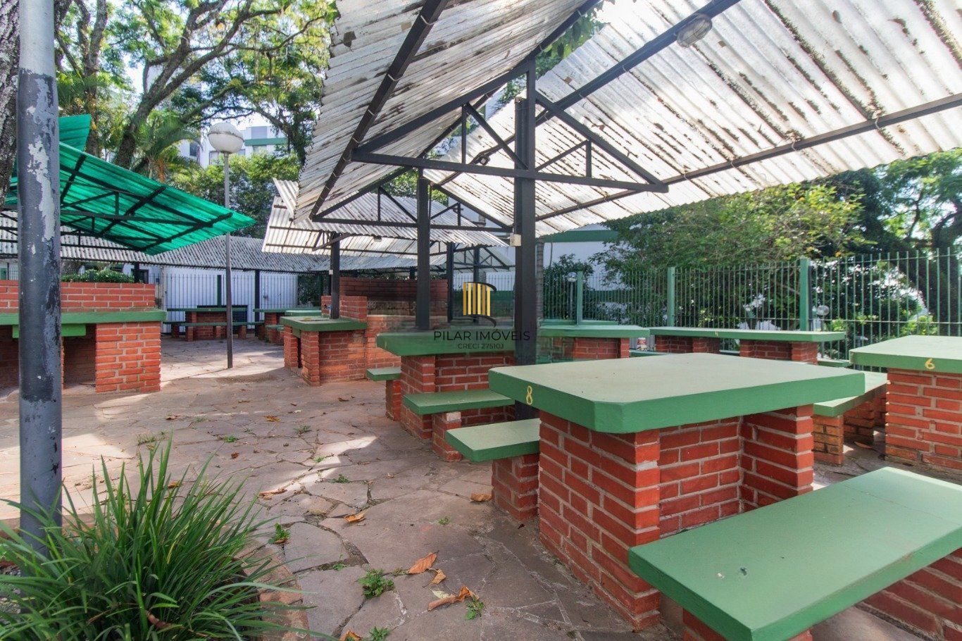 Apartamento de 1 dormitório, elevador no bairro Nonoai em  Porto Alegre.