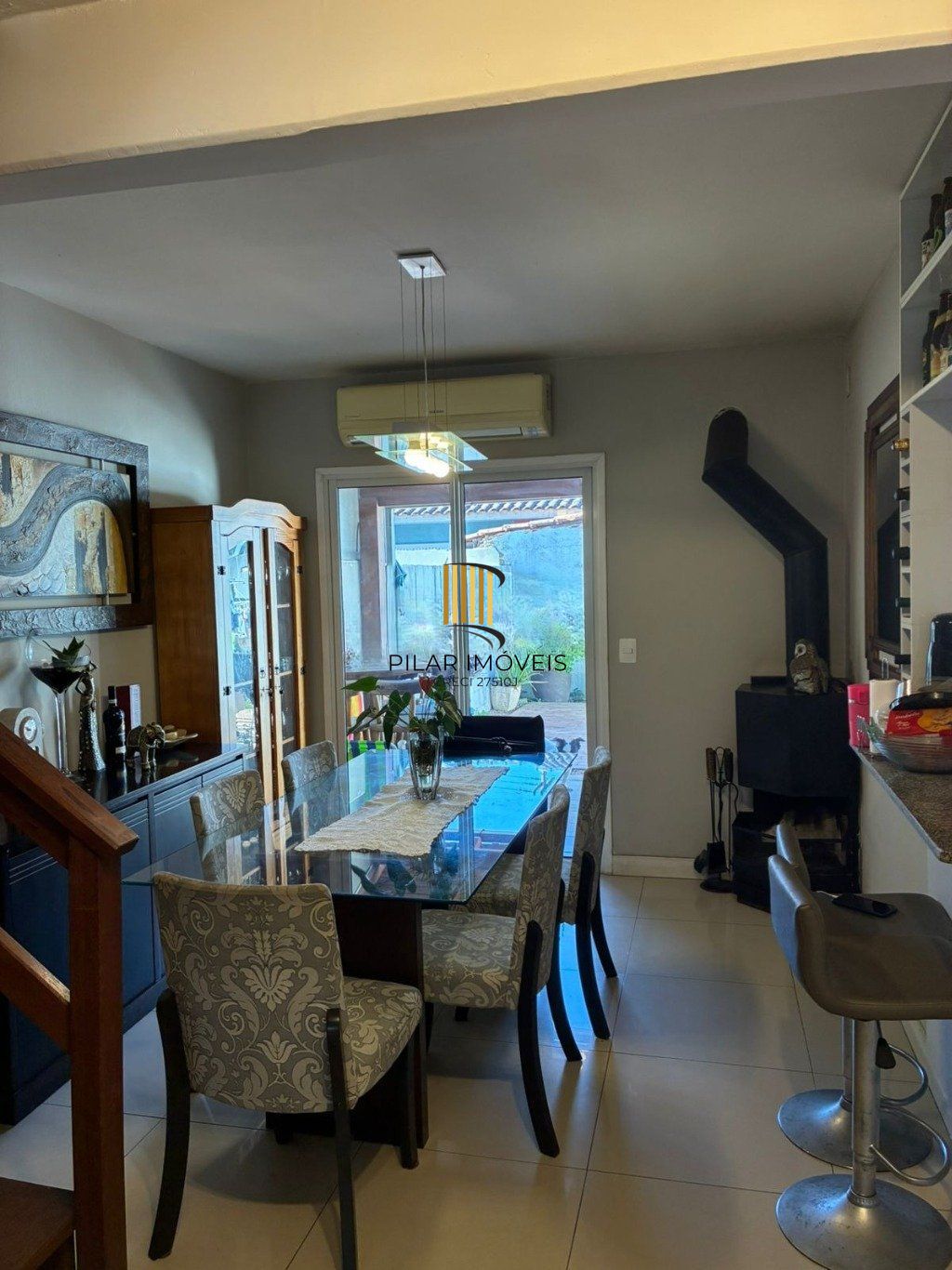 Casa em condomínio 3 quartos, vaga de garagem e lareira no bairro Hipica