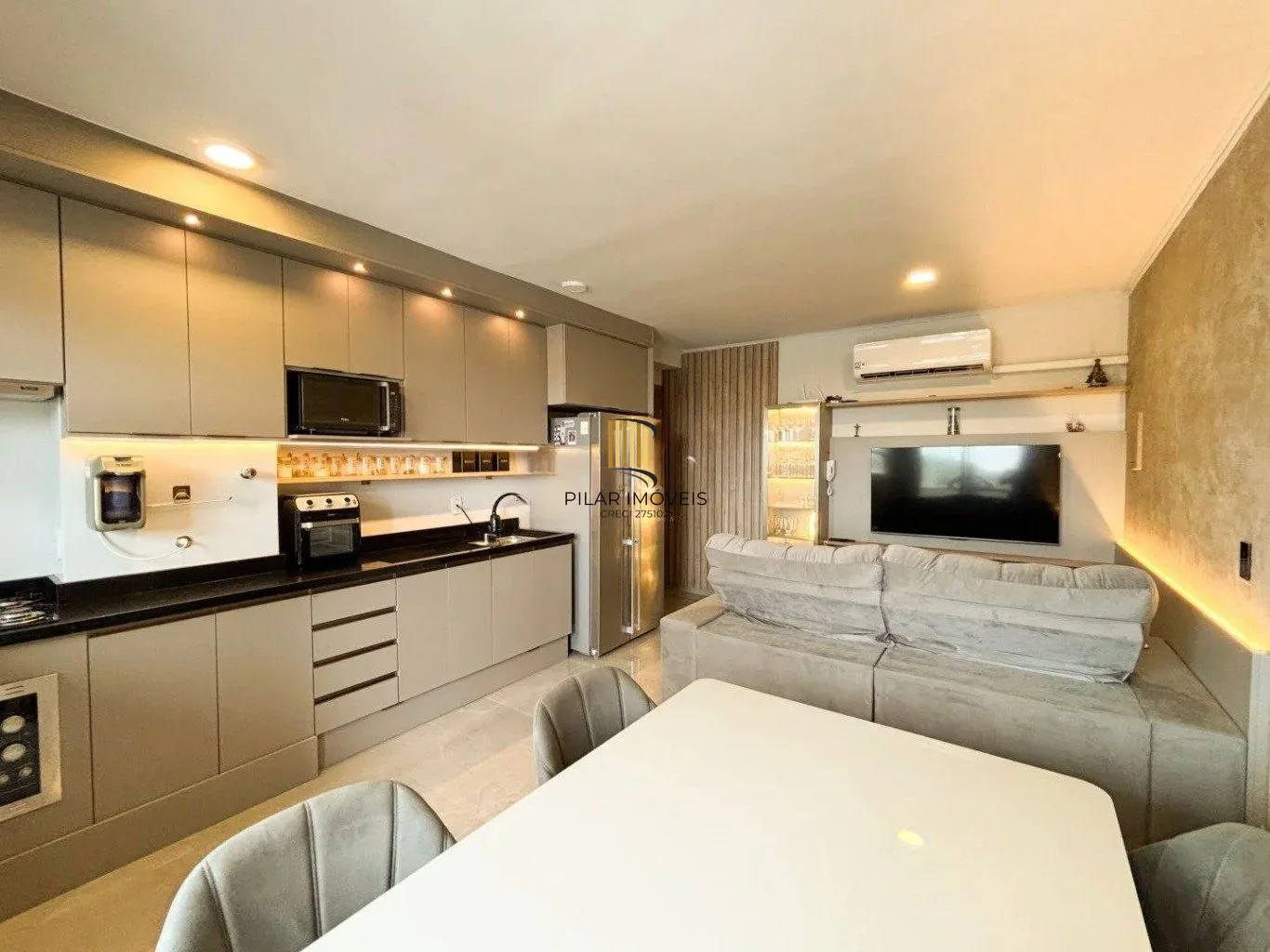 Apartamento de 2 dormitórios, elevador de 1 vaga de garagem em Canoas.