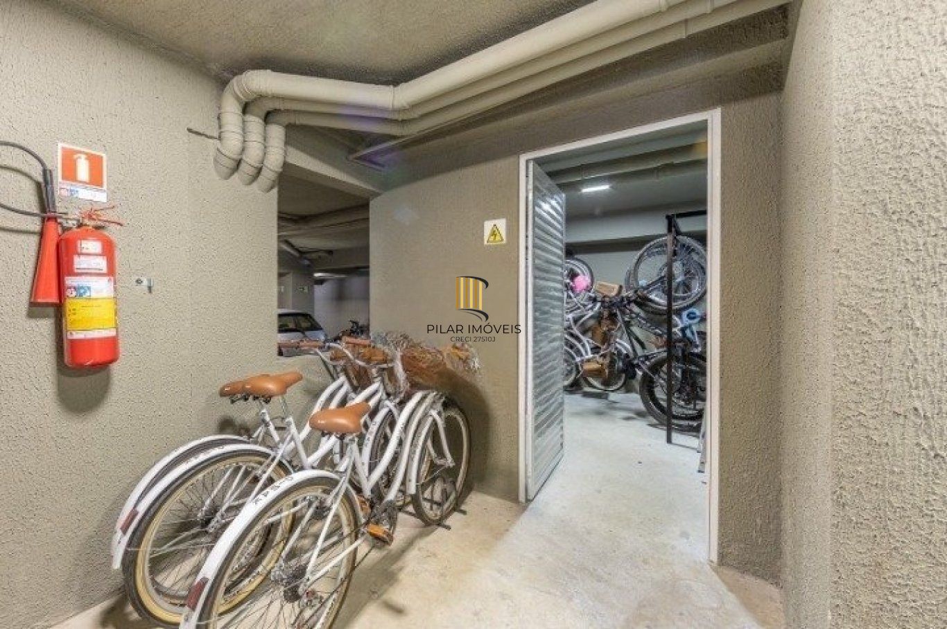 Apartamento Garden 3 dormitórios, 1 suíte, 2 vagas na Rua Cleveland,