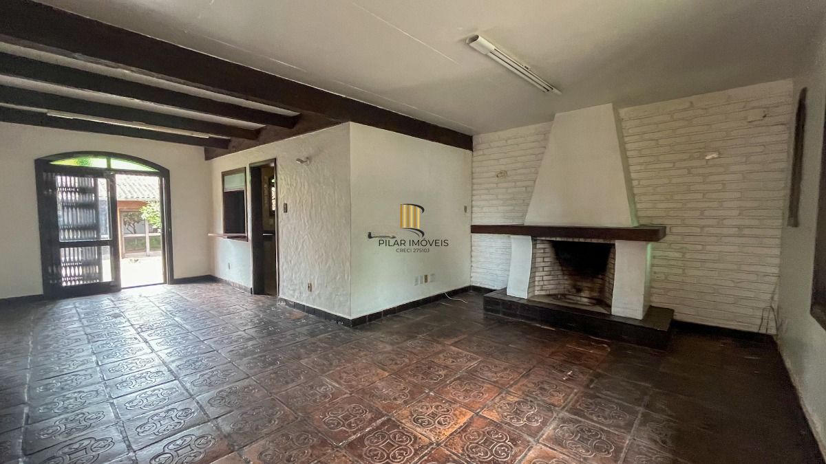 Casa com 5 quartos, 5 vagas e 265m² à venda no bairro Tristeza.