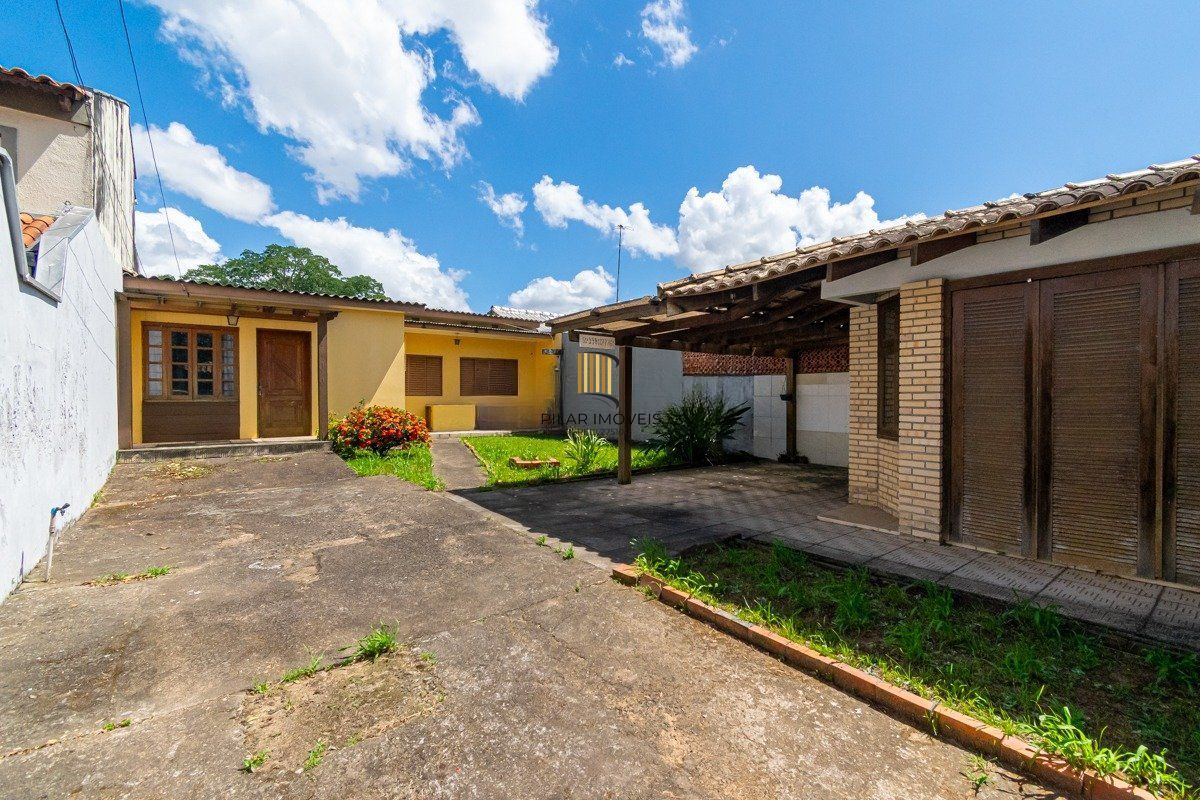 Casa de 1 dormitório e 1 vaga de garagem em Cachoeirinha.