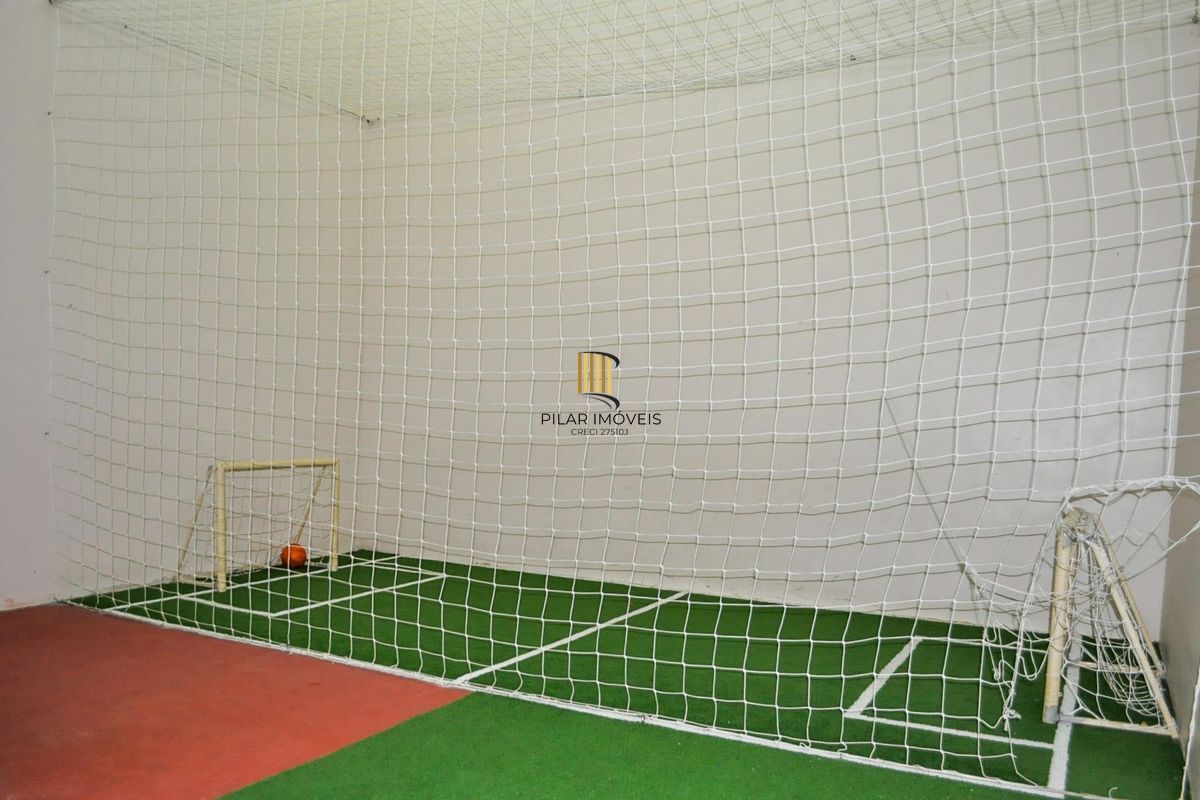 Ótima Casa condomínio pronta para morar, semi mobiliada, Bairro Menino Deus