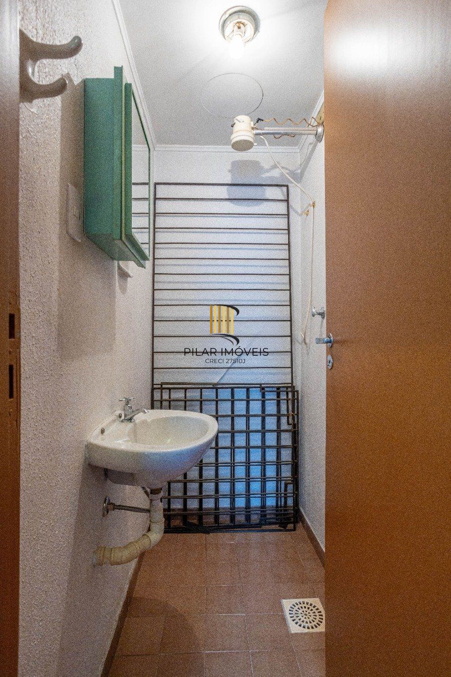 Apartamento de 72 metros privativos com 2 dormitórios no bairro Petrópolis
