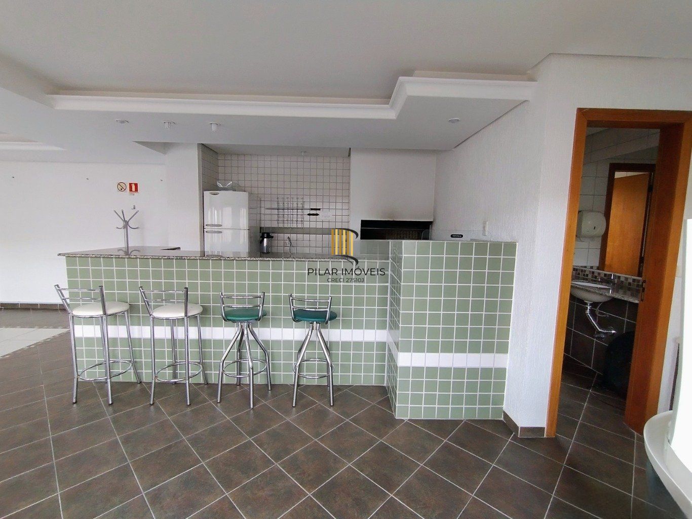 Apartamento com 2 Dormitórios no Bairro Teresópolis