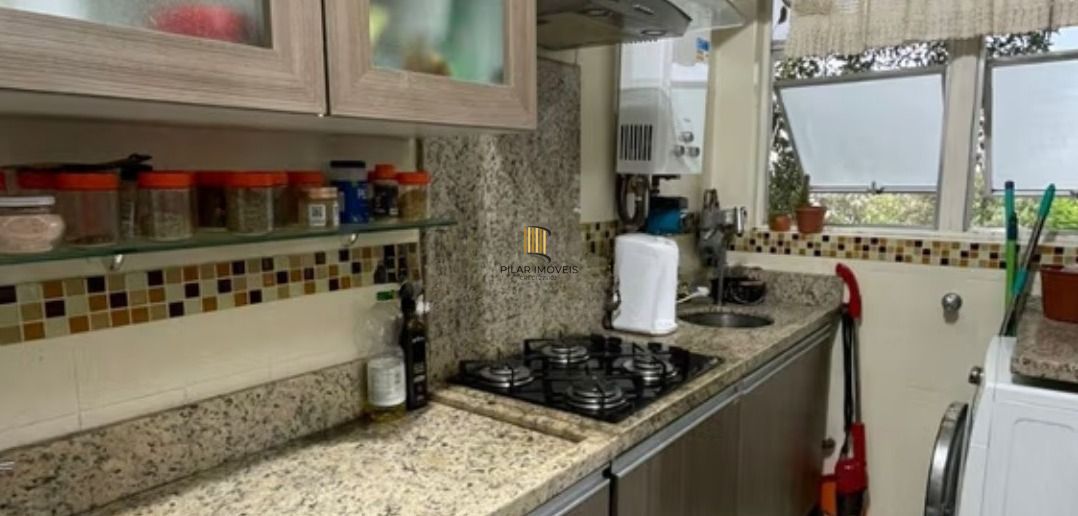 Apartamento de 1 quarto, churrasqueira, lareira,1 vaga no bairro Santa Tereza