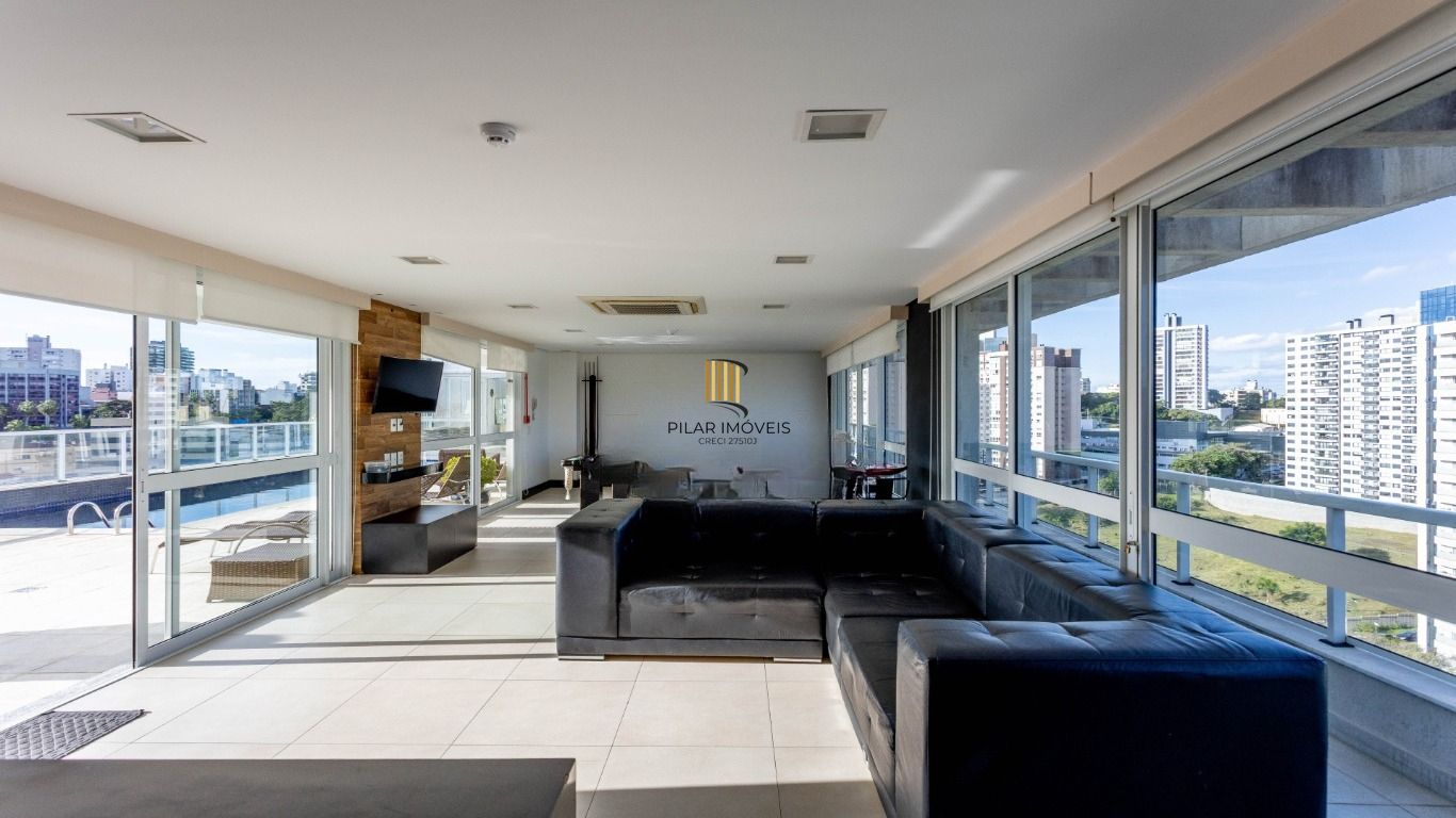 Apartamento semi mobiliado com 2 quartos de bairro Petrópolis