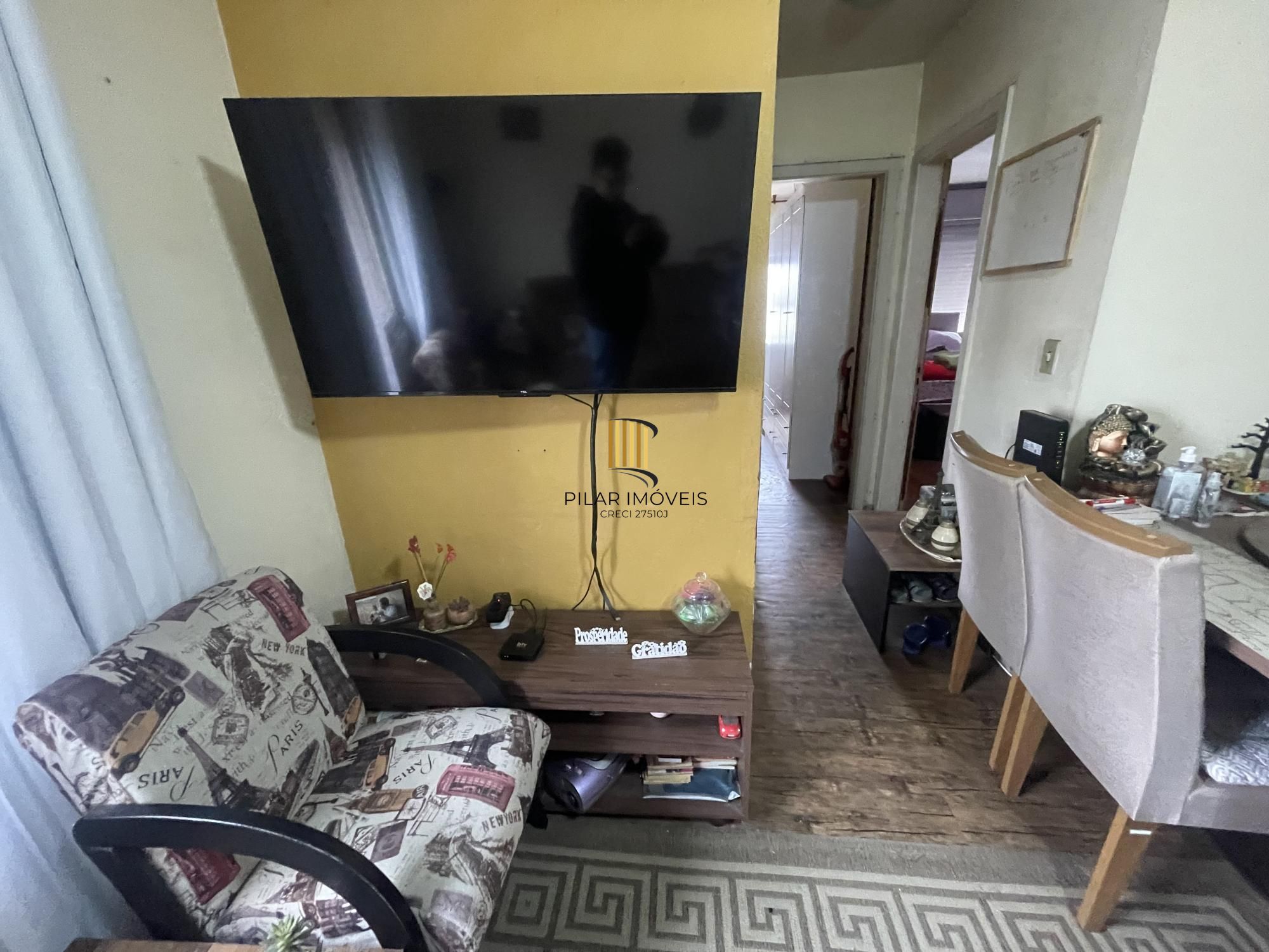 Apartamento com 66 m2 localizado na Rua Abaeté no Bairro Sarandi