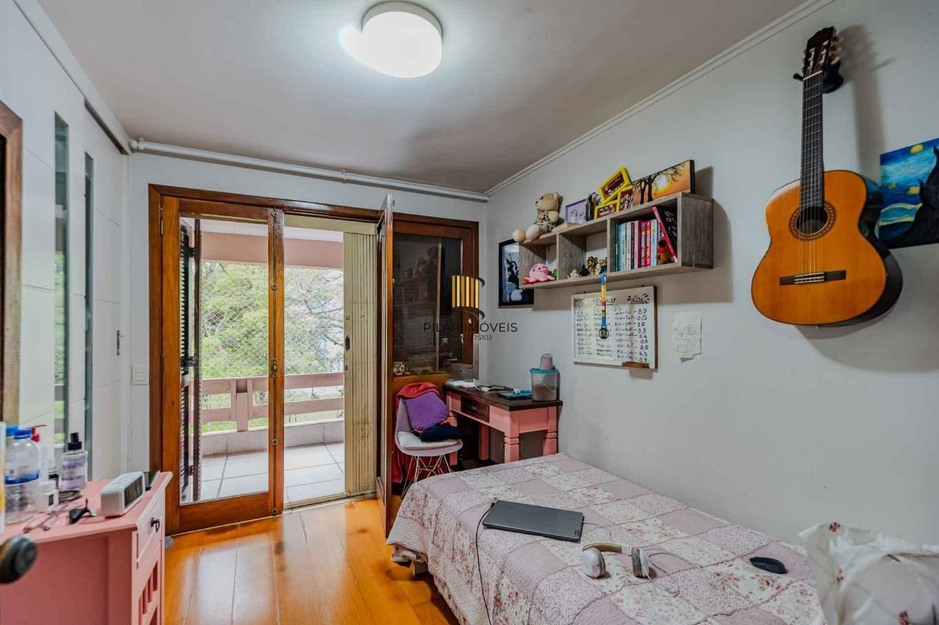 Casa com 3 quartos e 4 vagas no Bairro Vila Ipiranga