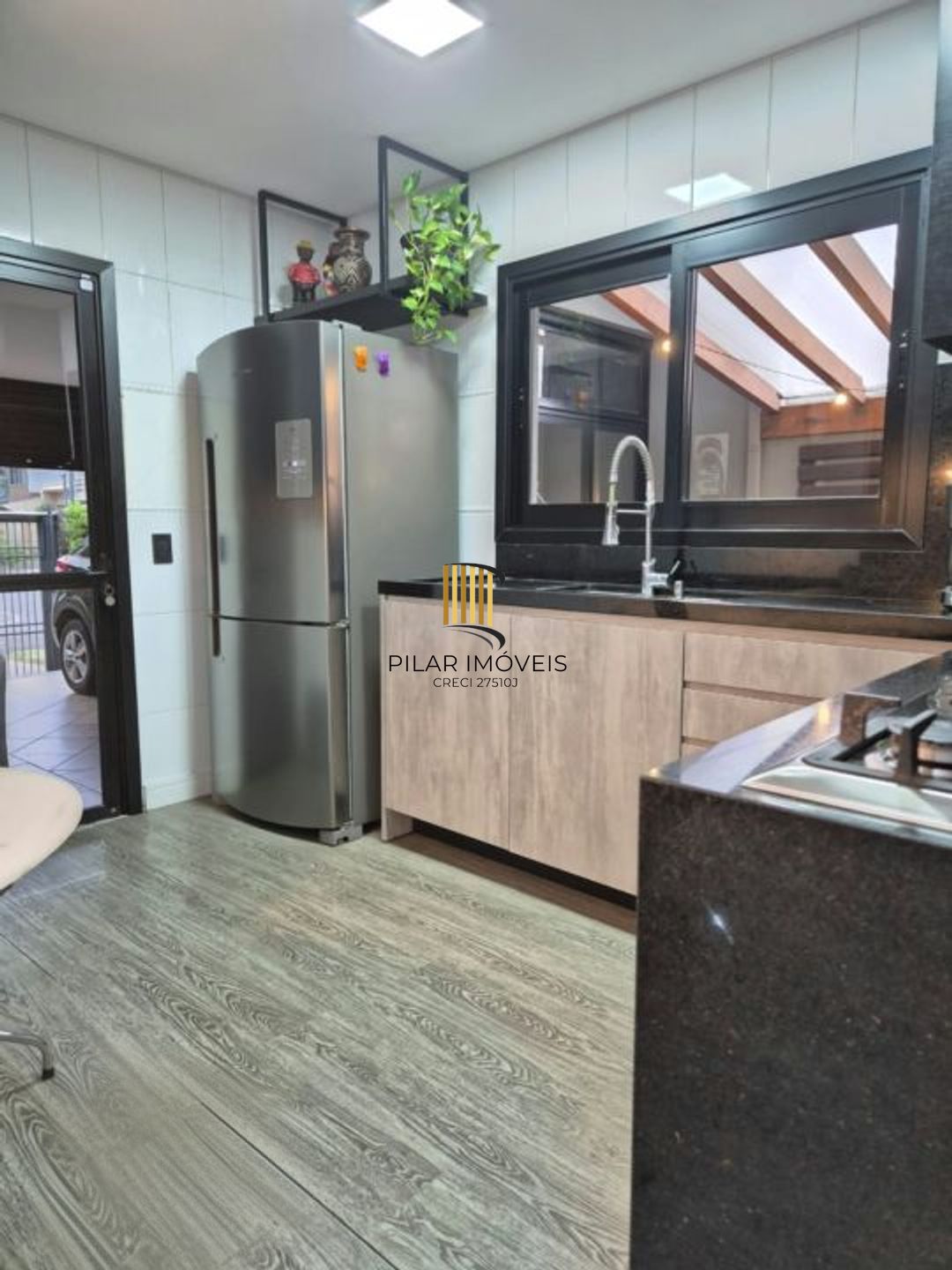 Casa de 3 dormitórios e 2 vagas de garagem coberta Canoas.