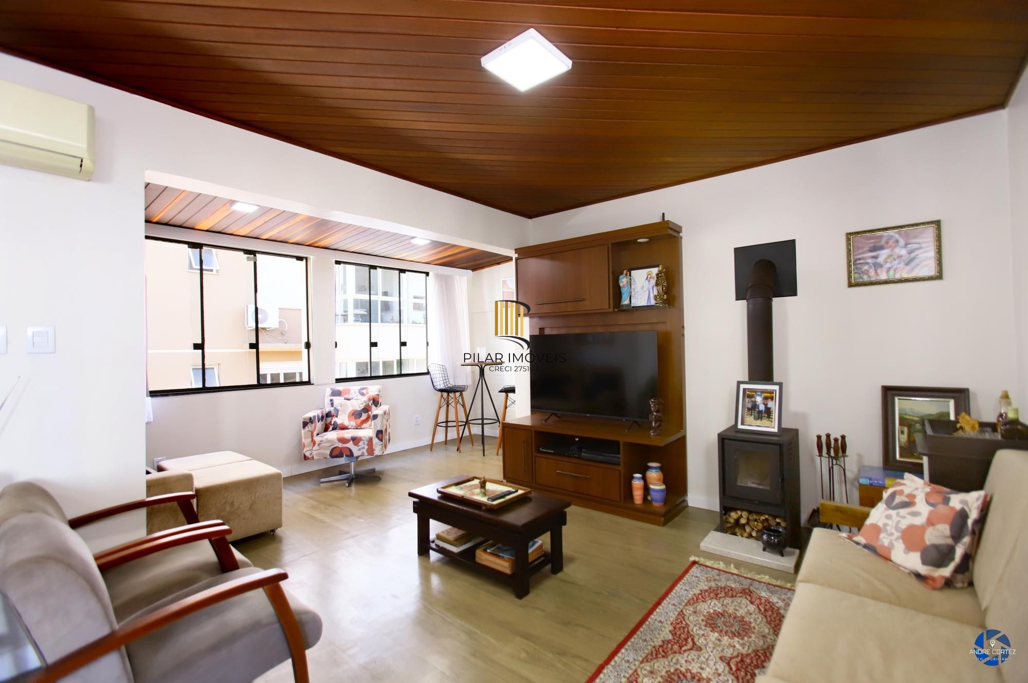 Cobertura com 3 dormitórios e 2 vagas no Bairro Santana - Pilar Imóveis