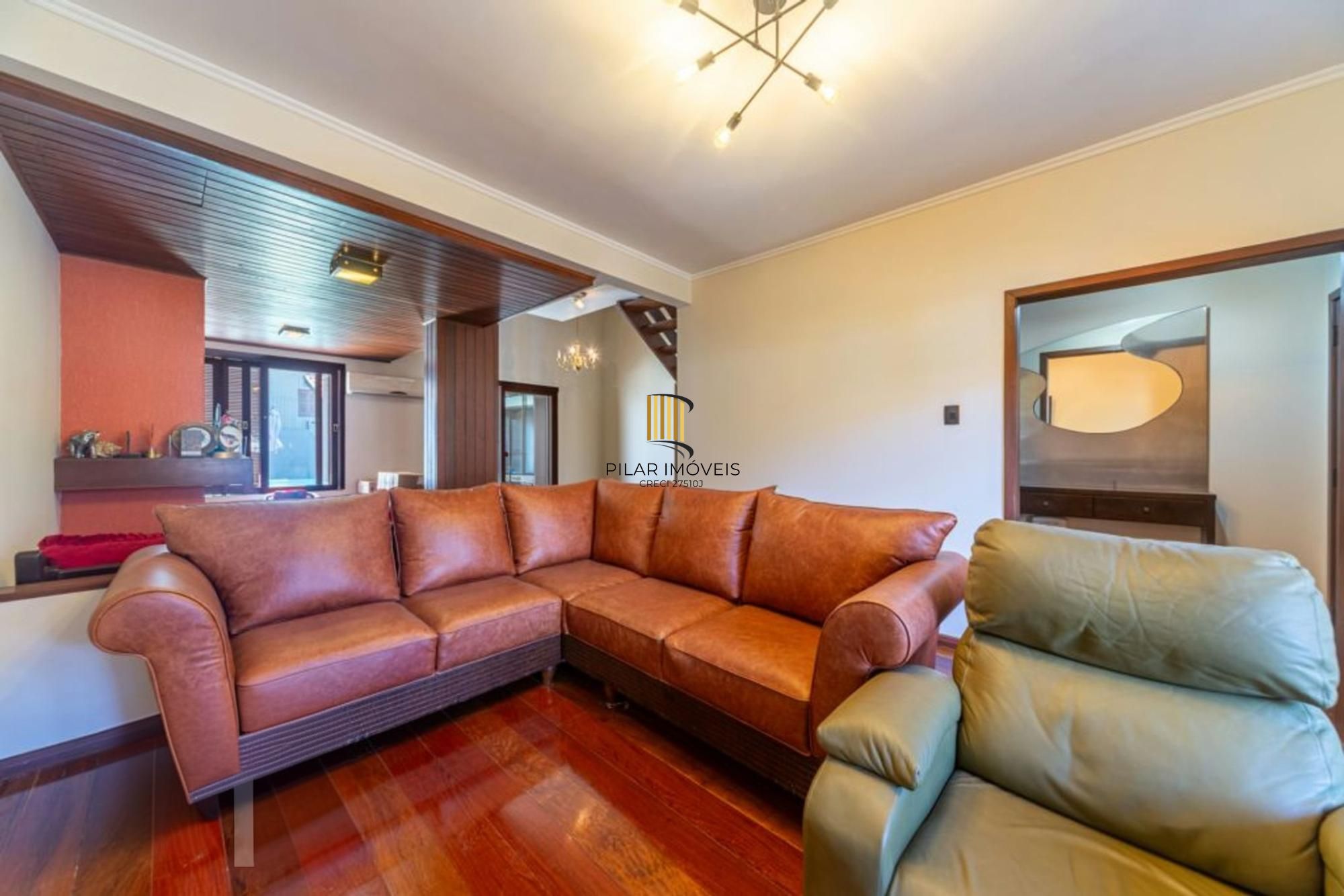 Casa com 4 quartos, piscina, vaga, churrasqueira e Sacada no bairro Jardim Itu