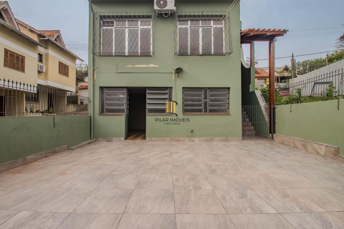 Casa com 3 dormitórios no Bairro Jardim Floresta