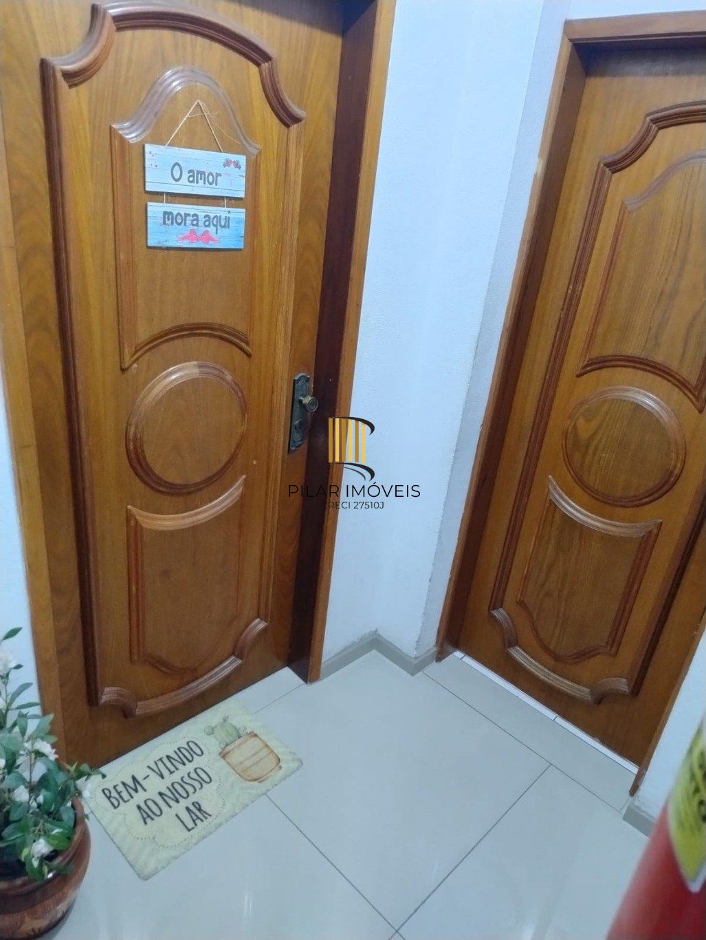 Apartamento 3 quartos com suíte e pátio com 2 vagas no Bairro Passo da Areia