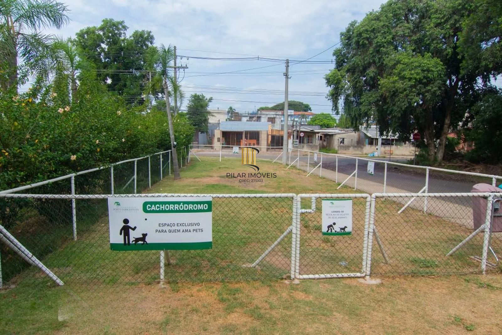 Apartamento com 2 quartos, vaga e piscina  no bairro  Parque Santa Fe