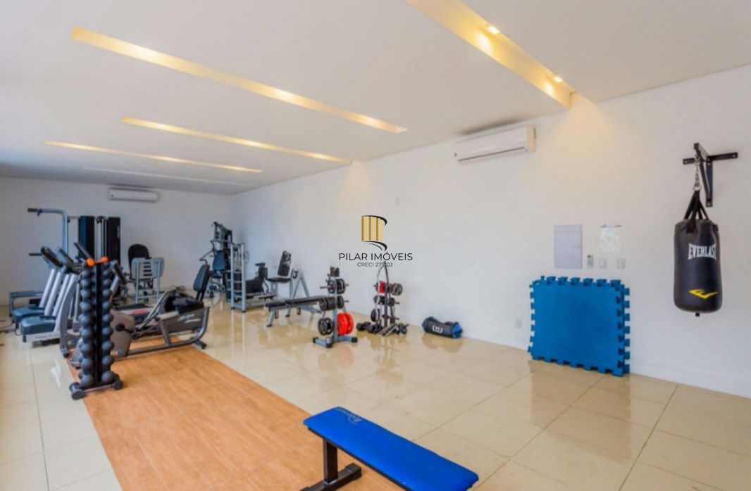 Apartamento mobiliado de 2 dormitórios no bairro Petrópolis