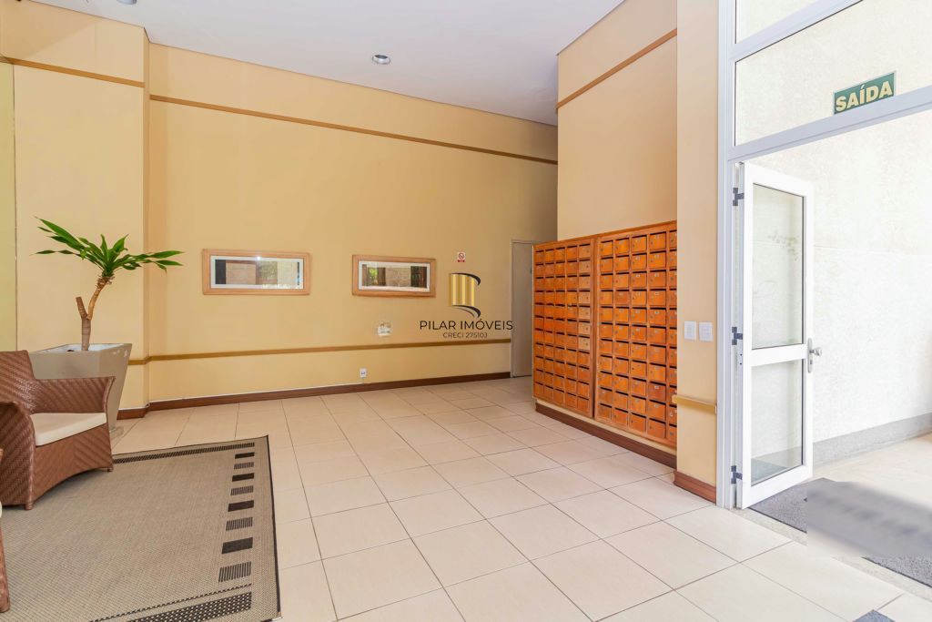 Apartamento com 2 quartos, vaga de garagem e elevador  no bairro Passo da Areia