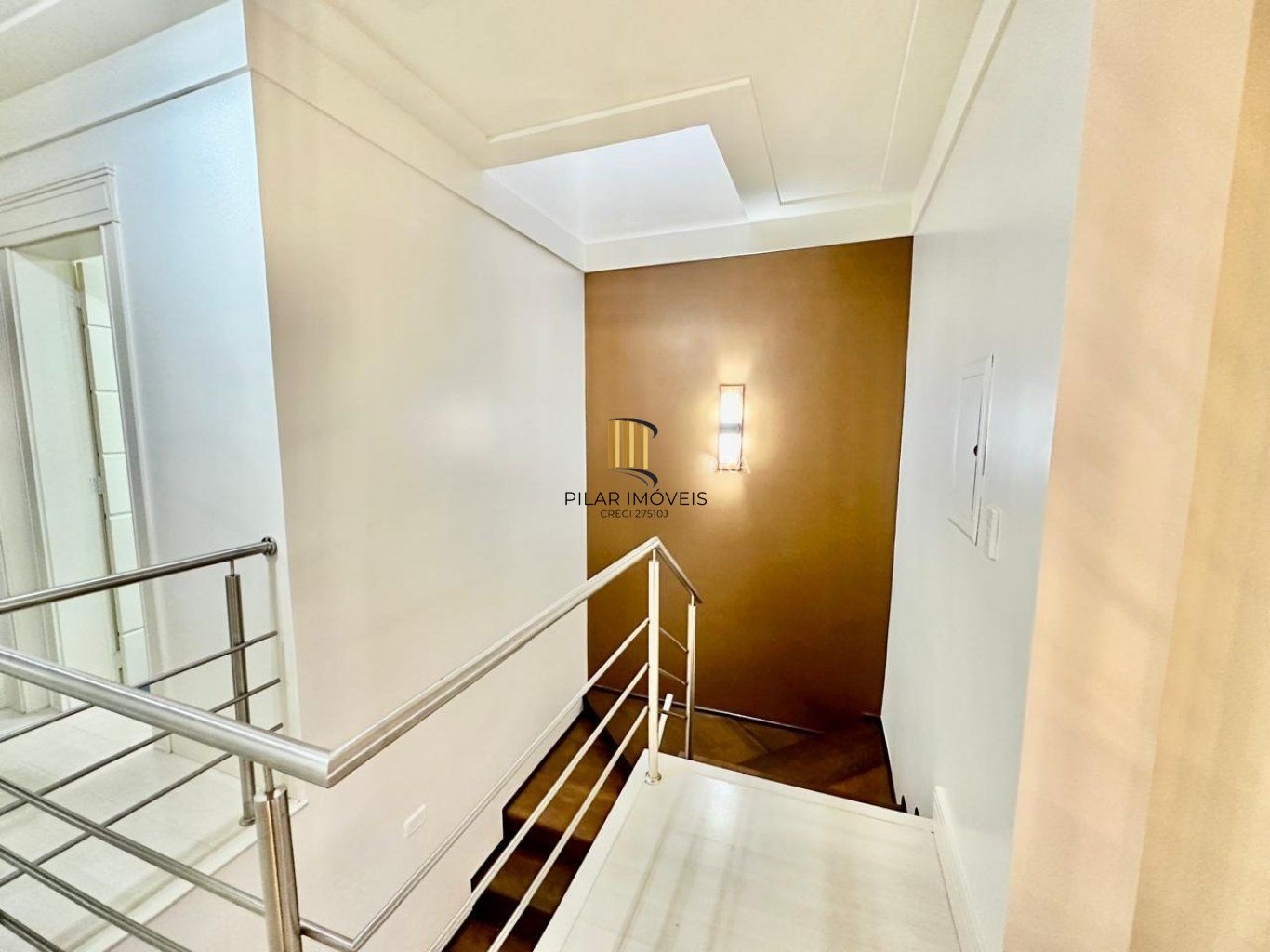 Casa de 3 dormitórios, 2 vagas de garagem em Canoas