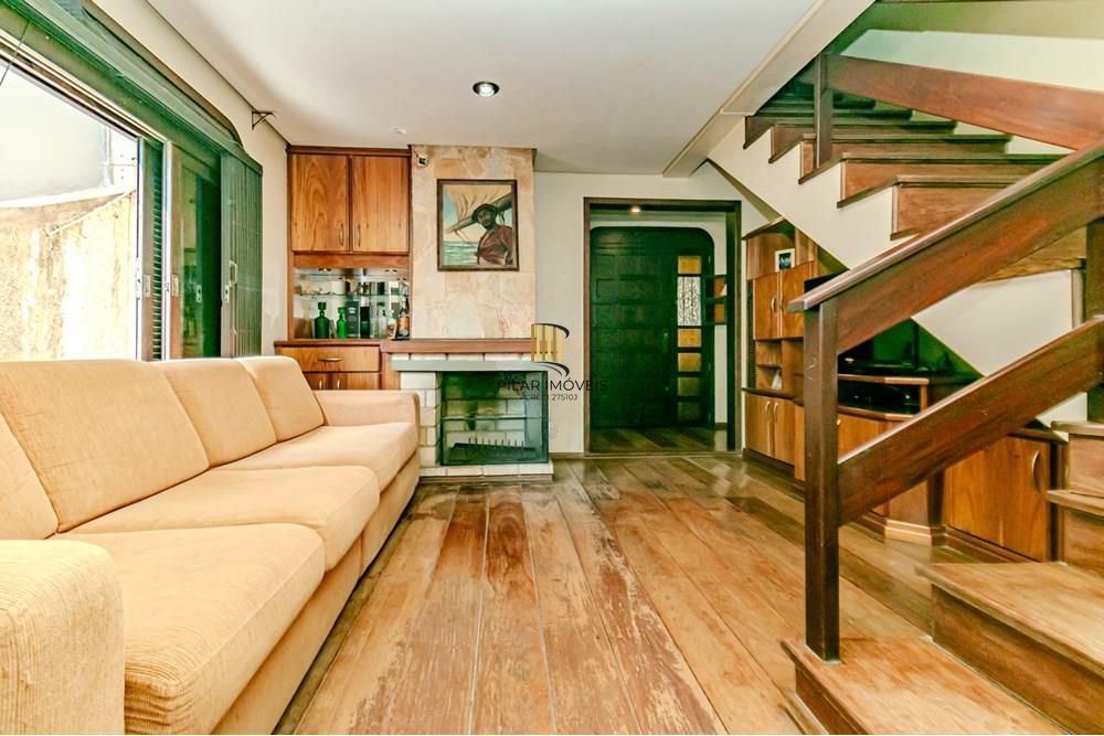Casa com 3 dormitórios e 185m² no bairro higienópolis