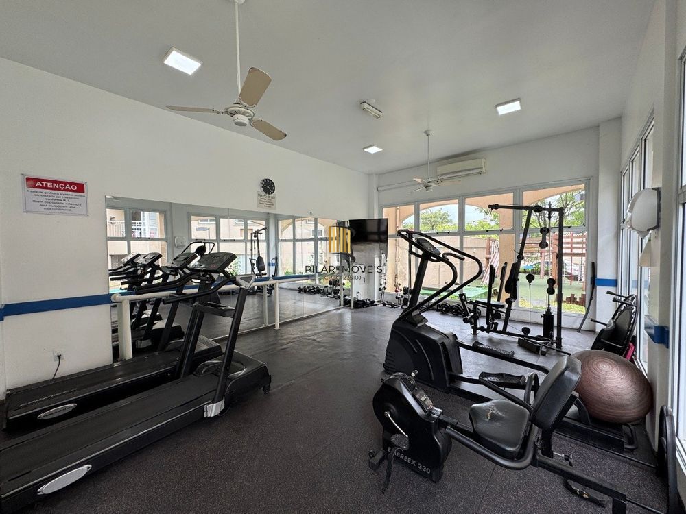 Apartamento com 2 quartos, vaga e sacada e churrasqueira no bairro Sarandi