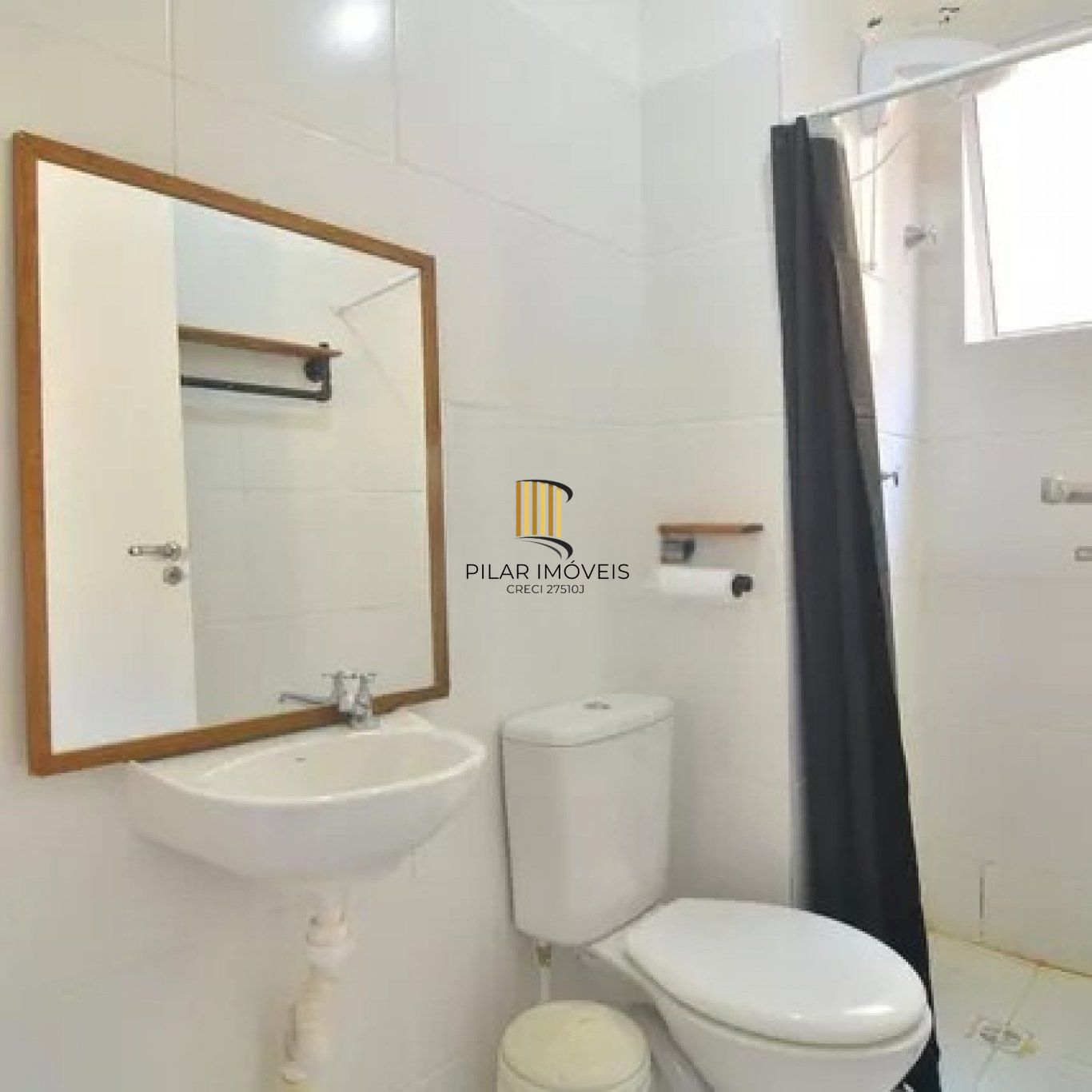 Apartamento com 2 dormitórios, com 1 vaga de garagem em Canoas.